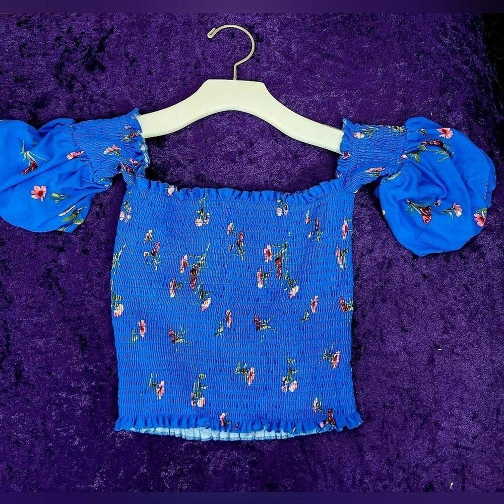 The-unbranded-brand Women's Blue Crop-top